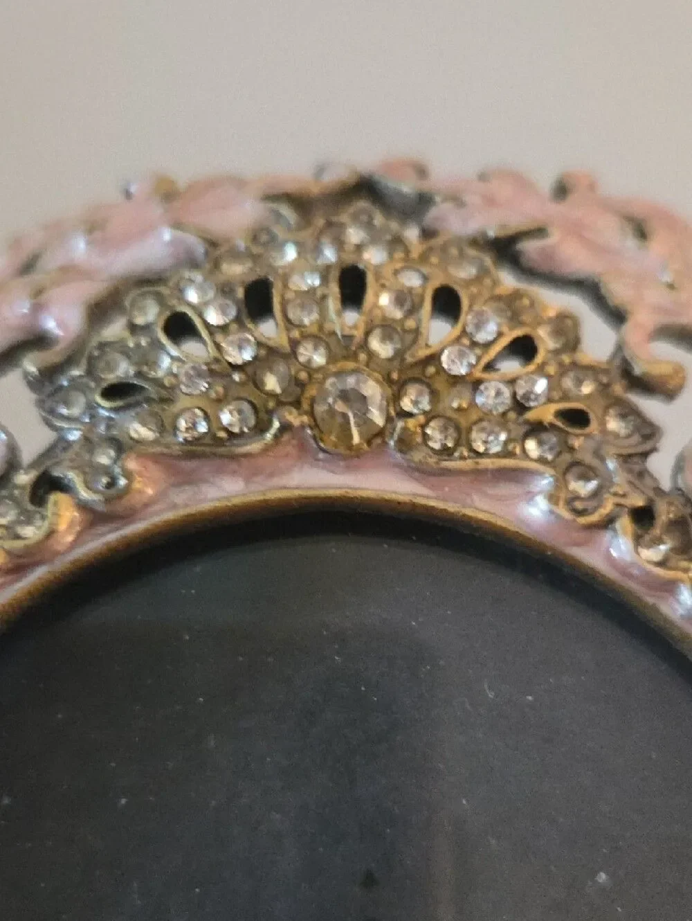 Ornate Oval Decorative Photo Frame